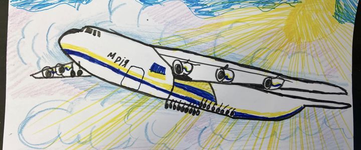 Children’s drawings sent to Ukrainian soldiers thanks to a Council community grant