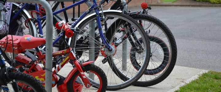 Council and charities provide bicycles for Ukrainian guests