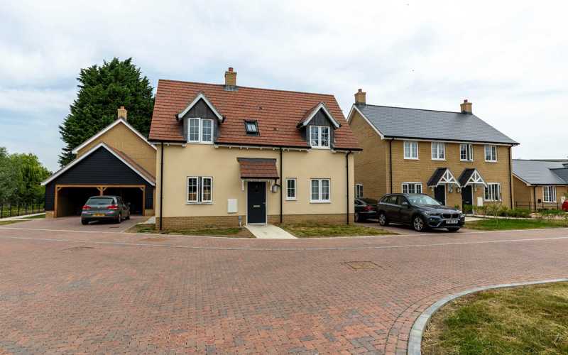 4. New homes at West Farm Close, Eltisley low res.jpg